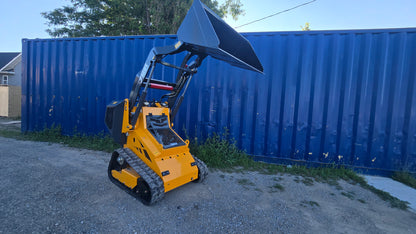 HEC Mini Skid Steer 3 Pumps 23 HP with Briggs & Stratton Engine