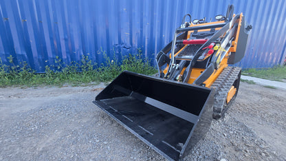 HEC Mini Skid Steer 3 Pumps 23 HP with Briggs & Stratton Engine