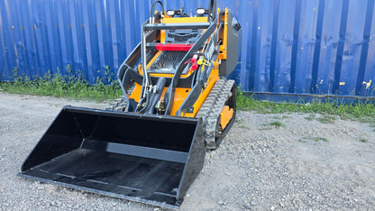 HEC Mini Skid Steer 3 Pumps 23 HP with Briggs & Stratton Engine