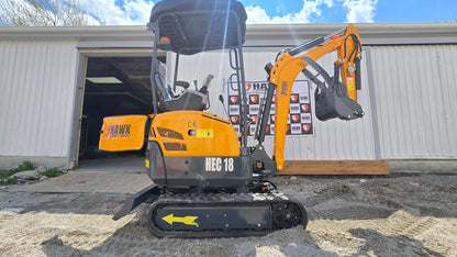 HEC Excavator 1.8 ton hydraulic thumb, swing boom with Kubota engine