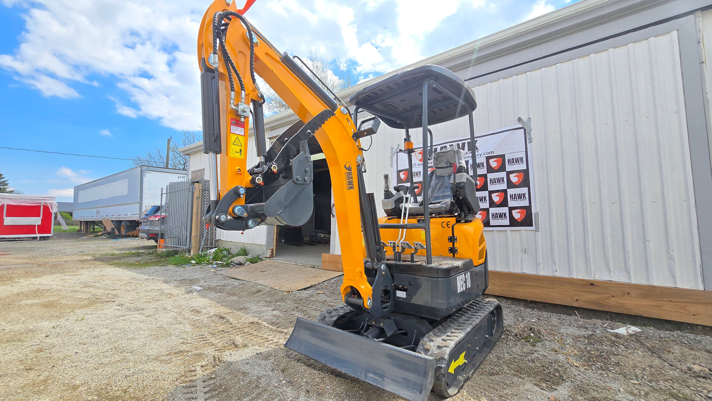 HEC Excavator 1.8 ton hydraulic thumb, swing boom with Kubota engine