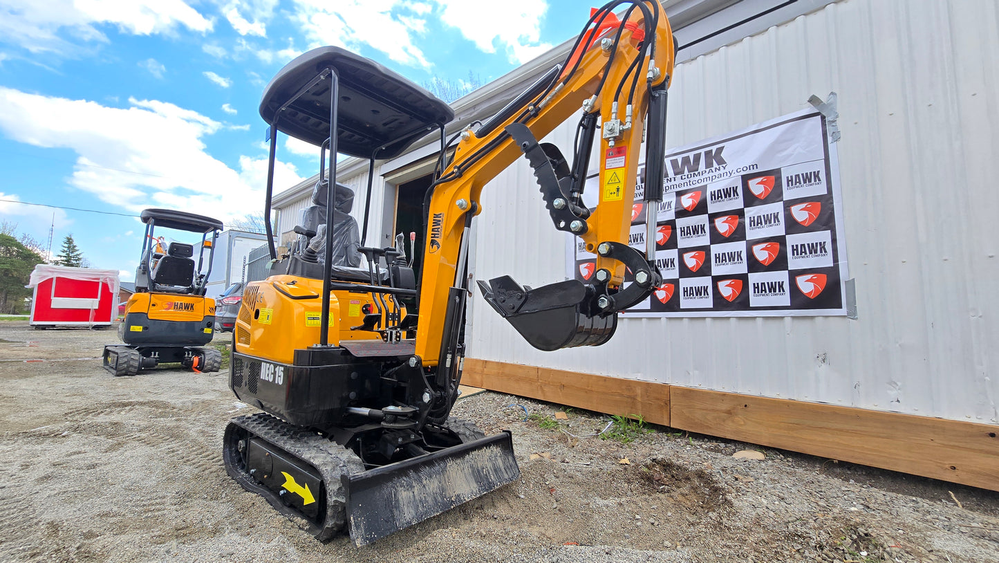 HEC Excavator 1.5 ton hydraulic thumb, swing boom with Kubota engine