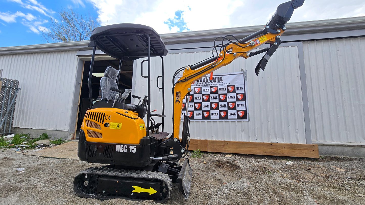 HEC Excavator 1.5 ton hydraulic thumb, swing boom with Kubota engine