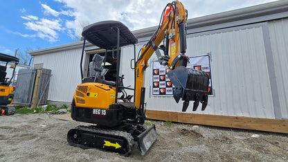 HEC Excavator 1.5 ton hydraulic thumb, swing boom with Kubota engine
