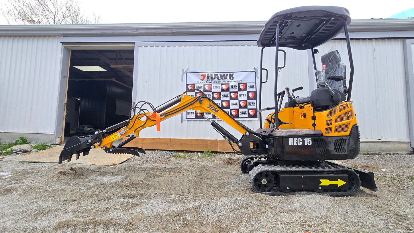 HEC Excavator 1.5 ton hydraulic thumb, swing boom with Kubota engine