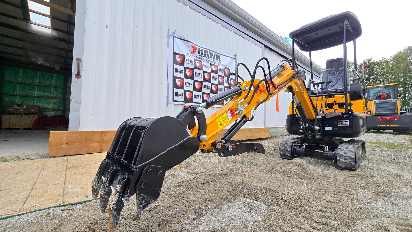 HEC Excavator 1.5 ton hydraulic thumb, swing boom with Kubota engine