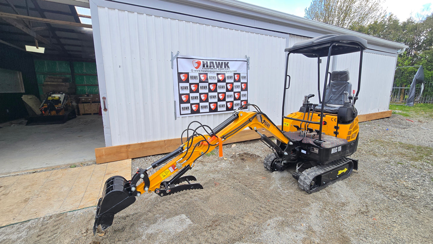 HEC Excavator 1.5 ton hydraulic thumb, swing boom with Kubota engine
