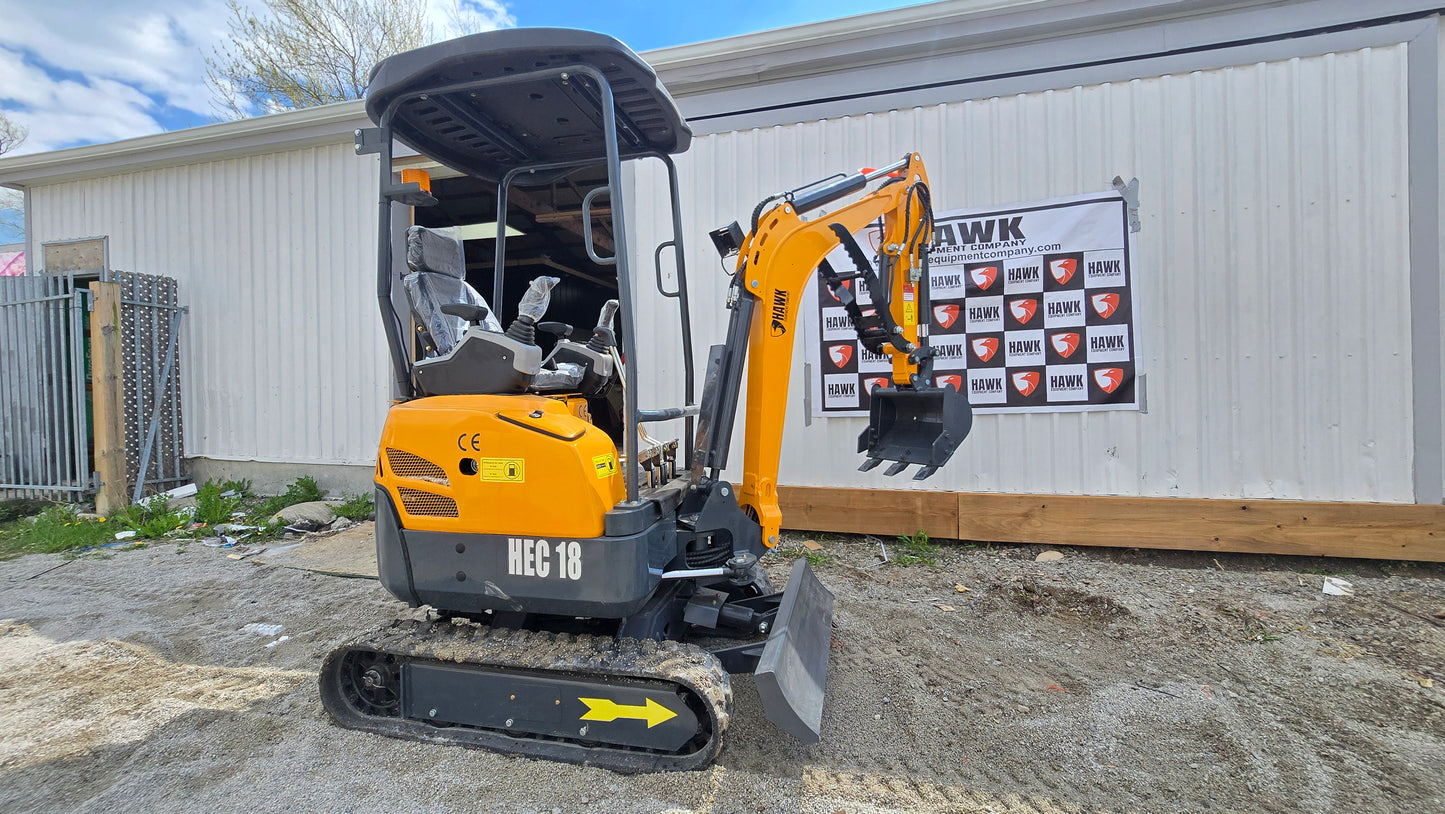 HEC Excavator 1.8 ton hydraulic thumb, swing boom with Kubota engine