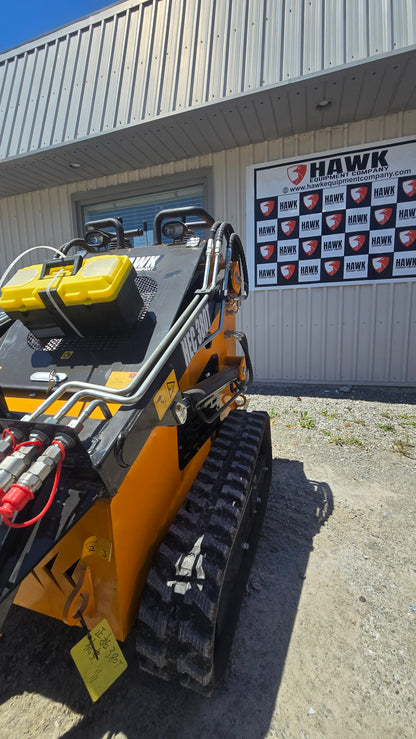 HEC Mini Skid Steer 23 HP 2 pumps with Briggs & Stratton Engine