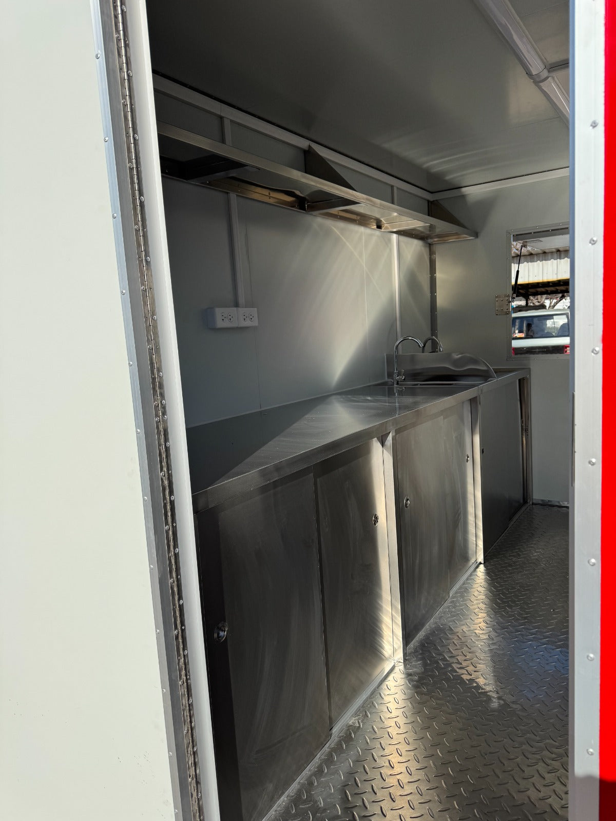 HEC Food cart 10 feet 3 sinks